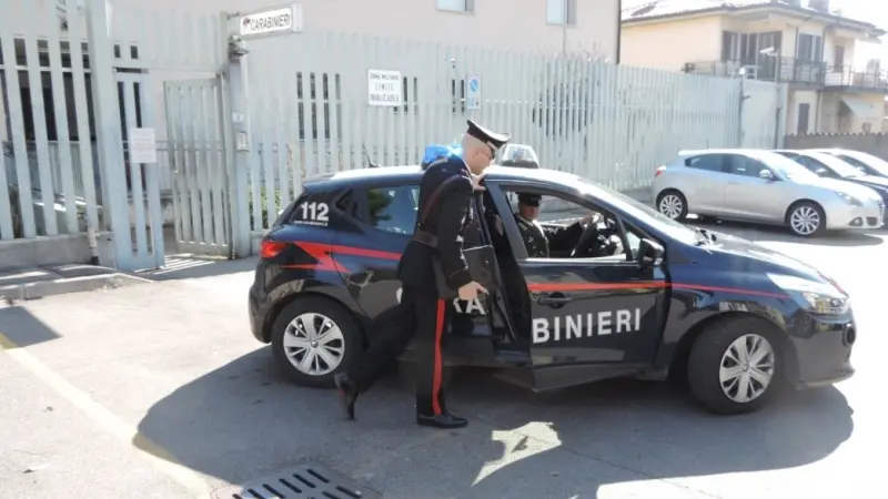 Carabinieri alla stazione di Gussago - © www.giornaledibrescia.it