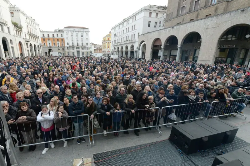 Metro Day, festa in piazza Vittoria