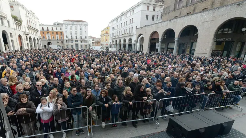 Metro Day, festa in piazza Vittoria