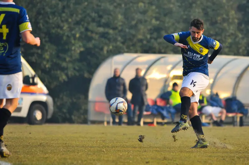 Serie D, Ciliverghe-Scanzorosciate 6-2