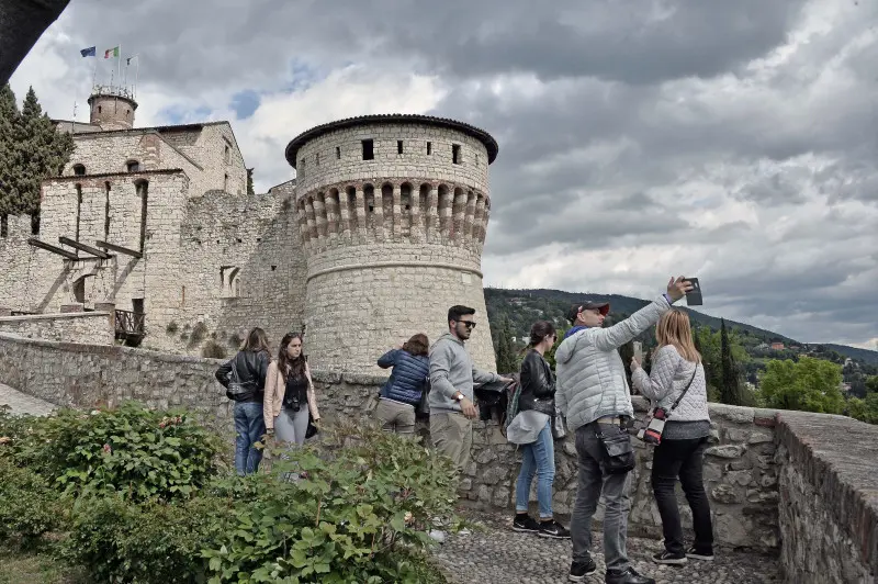 Pasquetta tra Capitolium e Castello