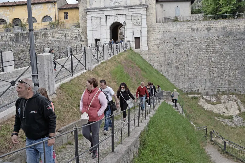 Pasquetta tra Capitolium e Castello