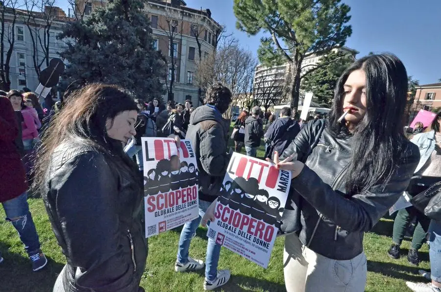 Orro marzo: la manifestazione lungo le vie della città