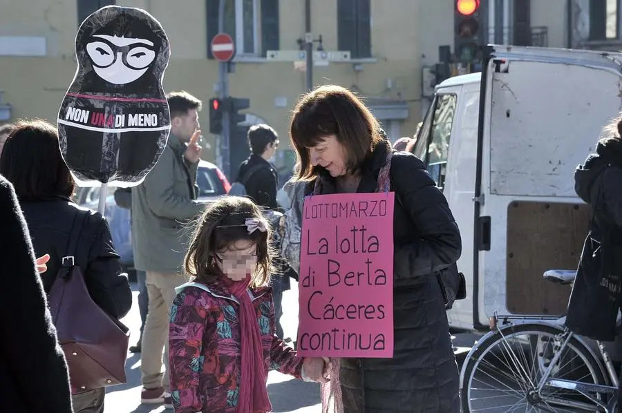 Orro marzo: la manifestazione lungo le vie della città