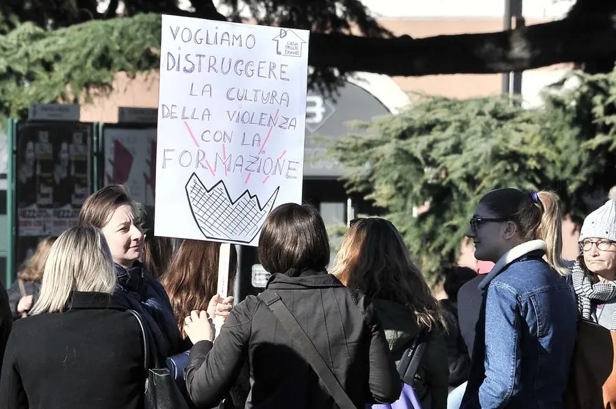 Orro marzo: la manifestazione lungo le vie della città