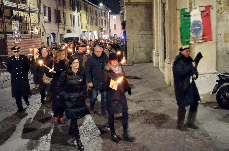 Fiaccolata per la memoria