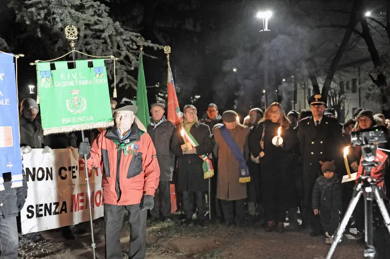 Fiaccolata per la memoria