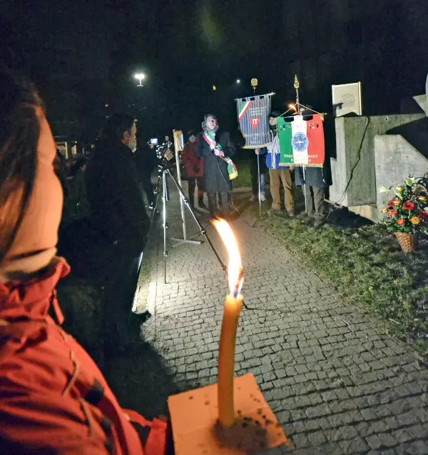 Fiaccolata per la memoria