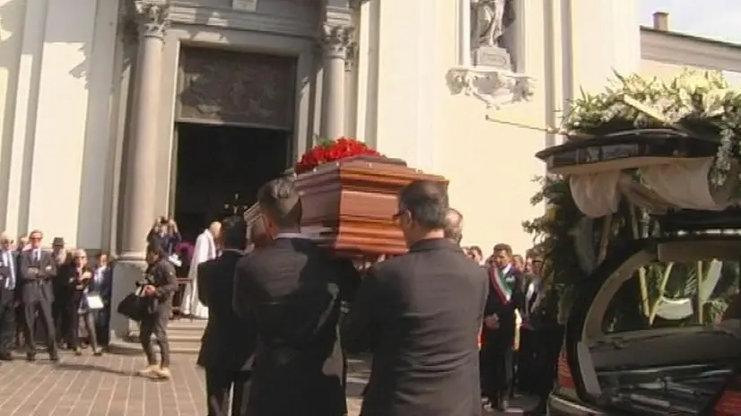 L'addio a Carlo Riva