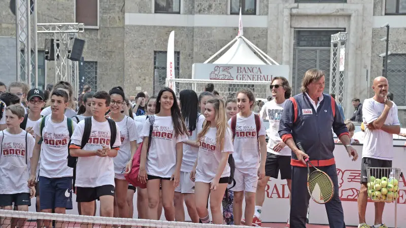 "Un Campione per amico" in piazza Vittoria