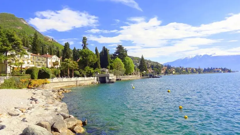 La spiaggia del Casinò a Gardone Riviera