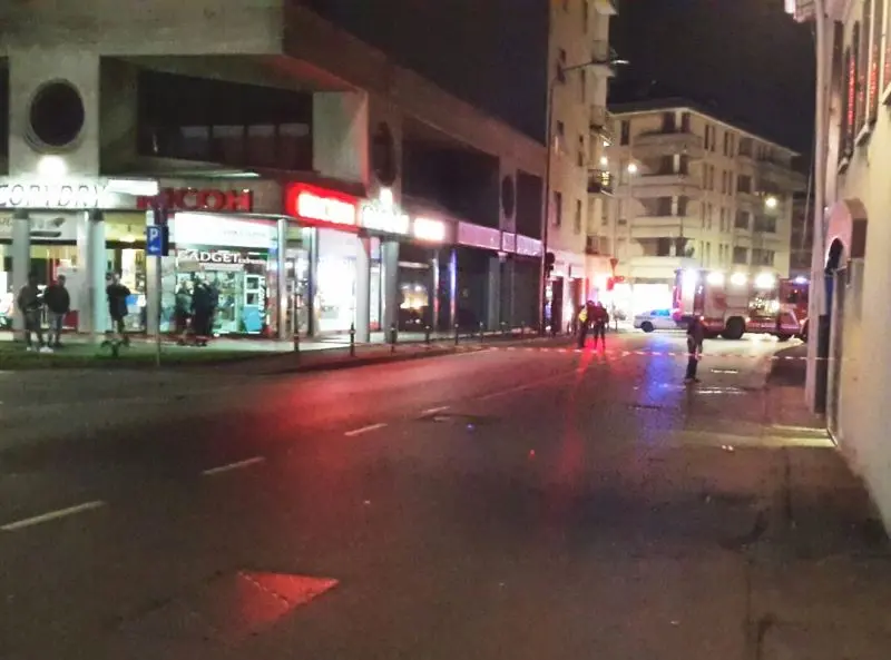 Vigili del Fuoco e Polizia Locale in via Corsica