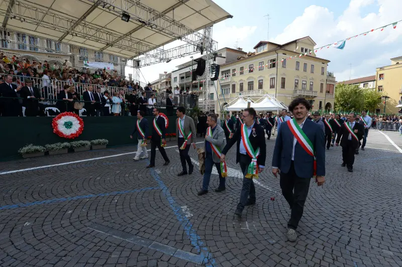 La sfilata delle penne nere bresciane