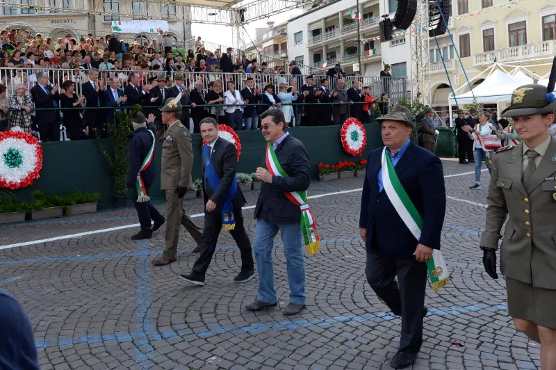 La sfilata delle penne nere bresciane