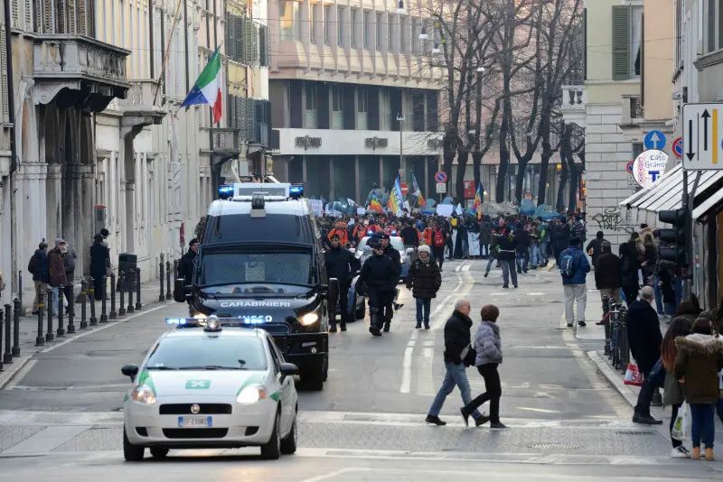 La marcia per l'accoglienza in città