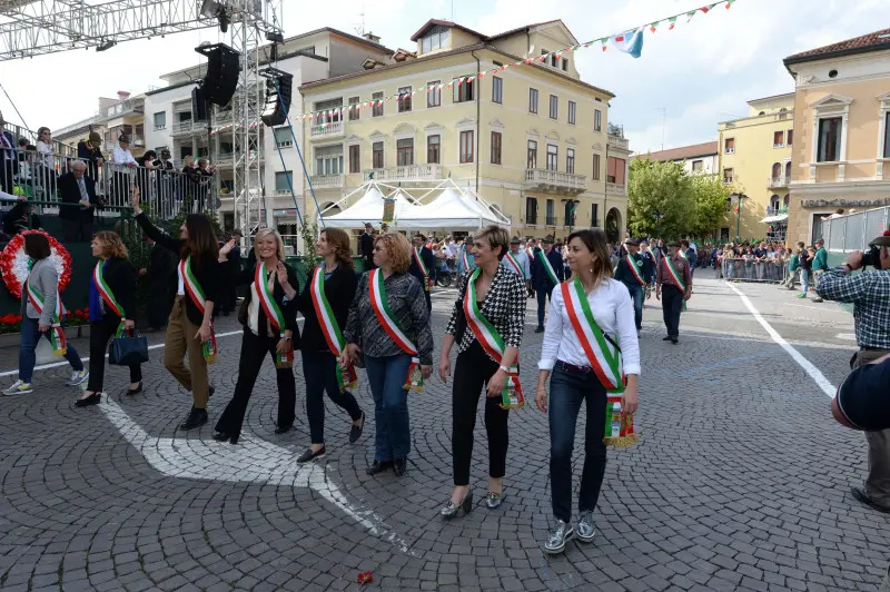 La sfilata delle penne nere bresciane