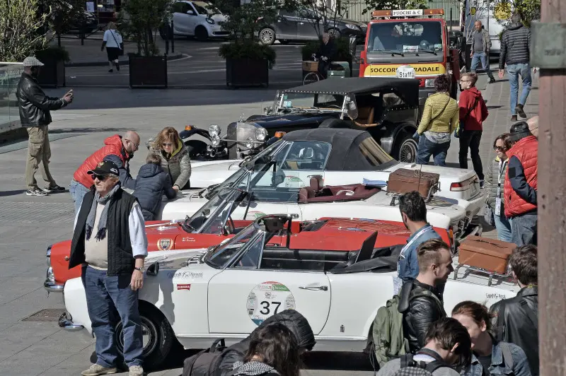 La partenza della 500miglia Touring