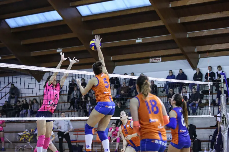 Volley serie B1 femminile. Vinilgomma Ospitaletto-Talmassons