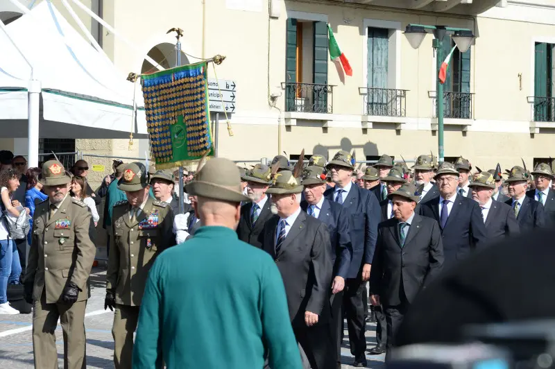 La sfilata delle penne nere bresciane