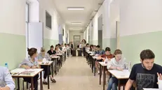 Studenti alle prese con l'esame di Maturità - Foto Pierre Putelli/Neg © www.giornaledibrescia.it