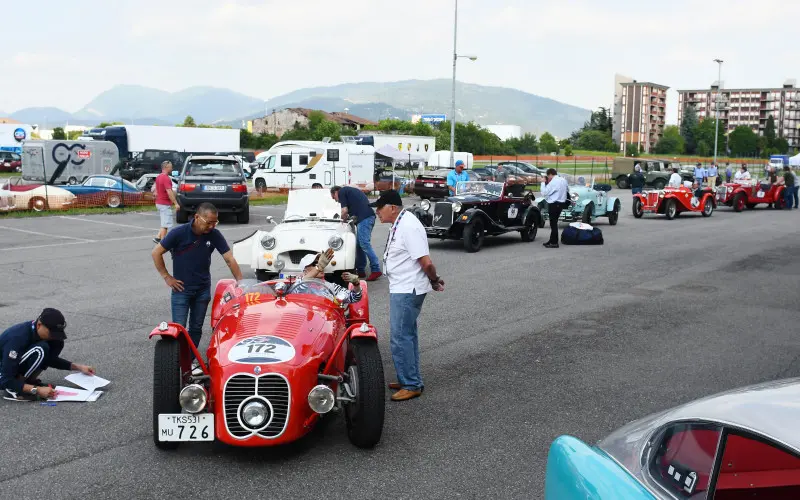 Mille Miglia, le verifiche tecniche al Brixia Forum