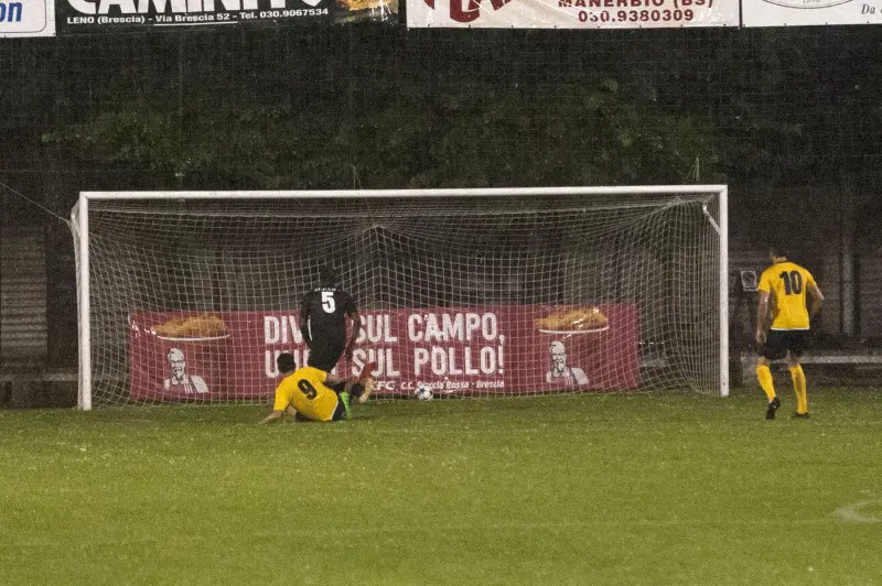 Quinta serata sotto l'acqua al torneo di Porzano