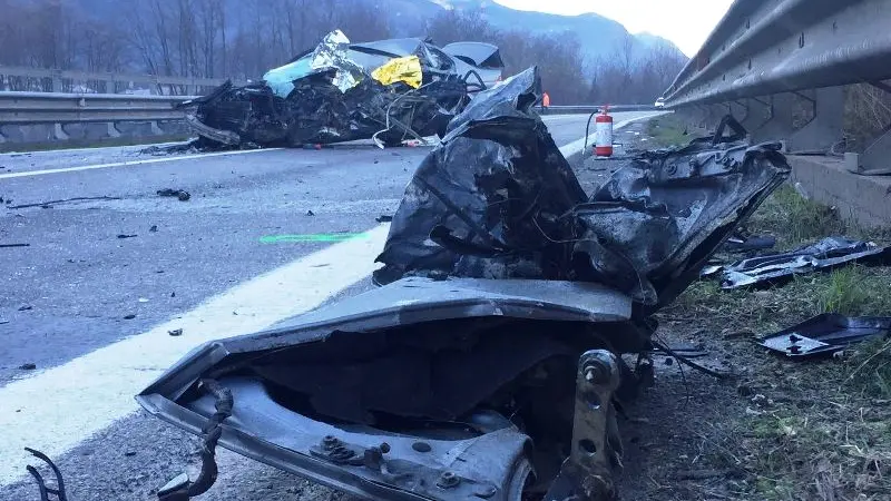 Tragedia sulla Statale 42 a Esine, un morto