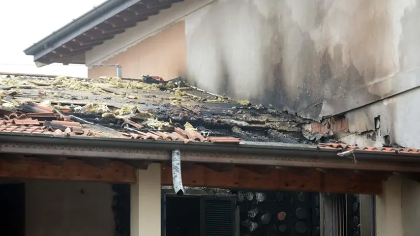 Fiamme a Borgo della Vigna, a Brandico