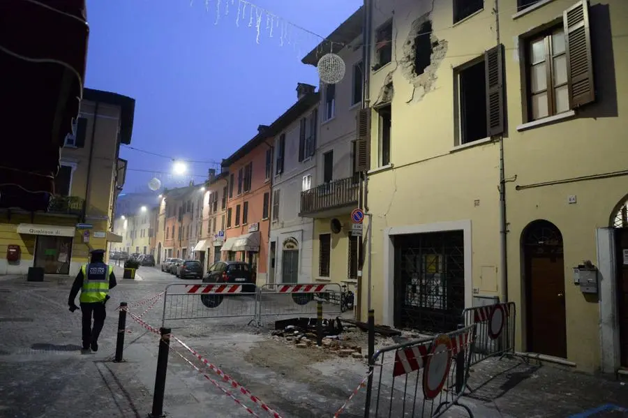 Esplosione in via Trento