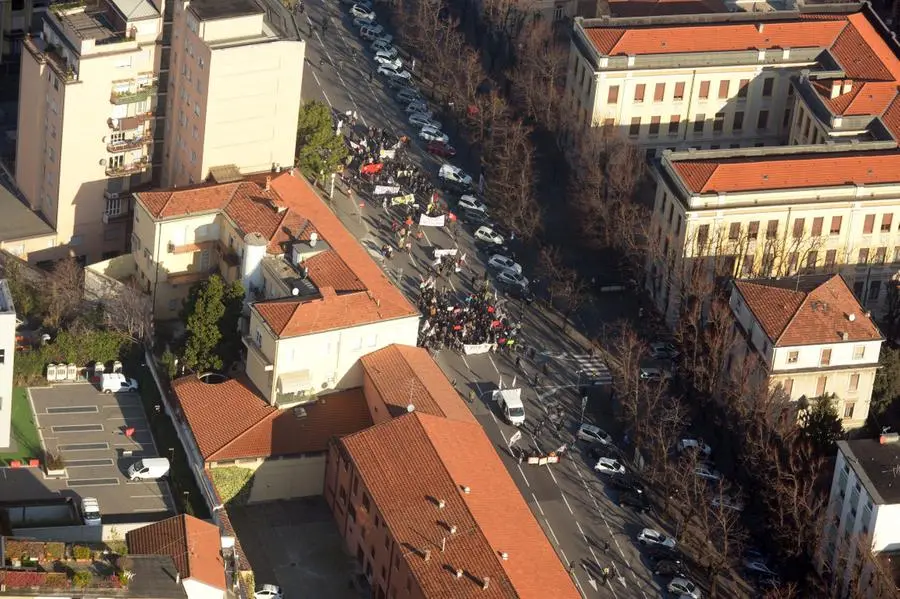 La manifestazione dei No Tav vista dall'elicottero