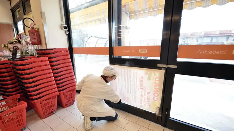 Borgosatollo, assalto al Conad