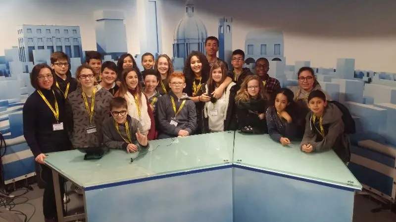 Gli studenti della classe 2^ B dell'istituto comprensivo di Travagliato