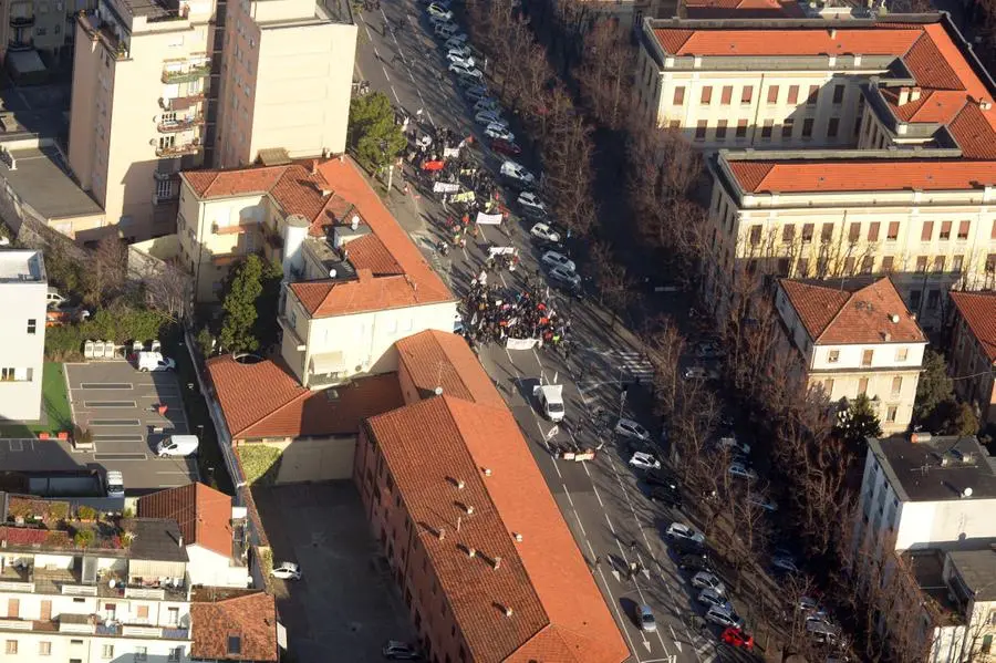 La manifestazione dei No Tav vista dall'elicottero