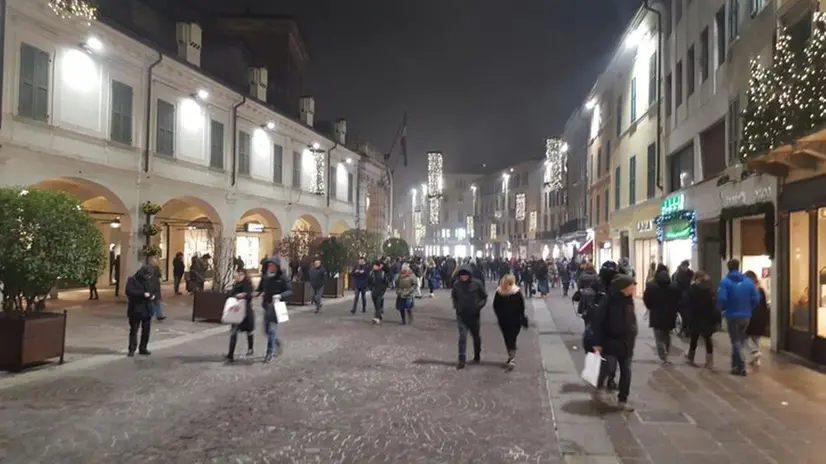 Shopping in centro la domenica pomeriggio