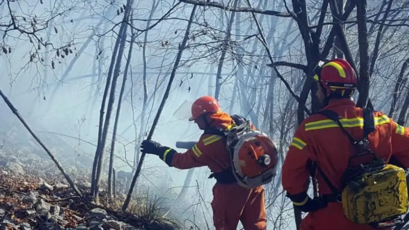 La macchina dell'antincendio in azione