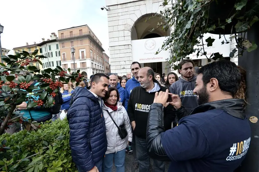 #IoDicoNo Tour in piazza del Mercato a Brescia