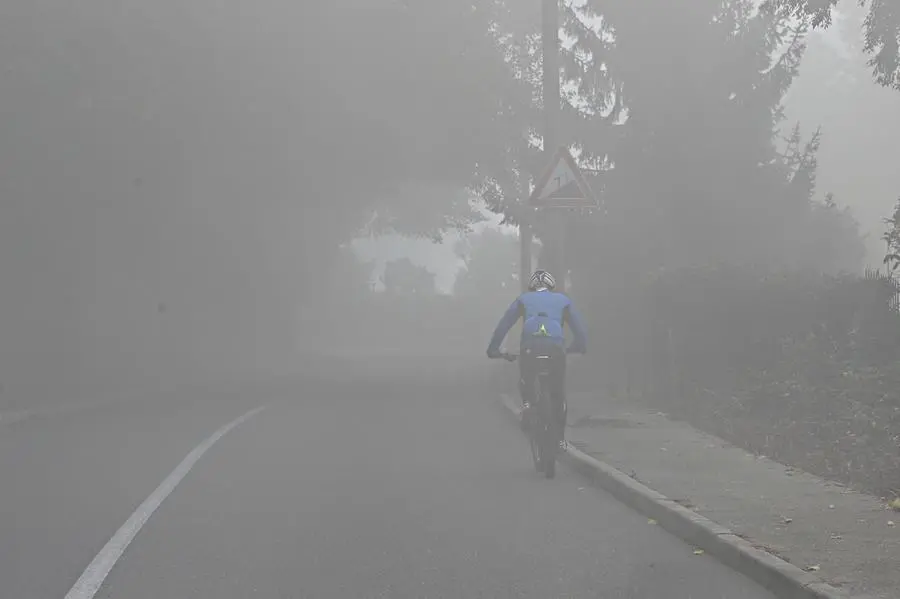 Prima nebbia sulla città e sulla Maddalena