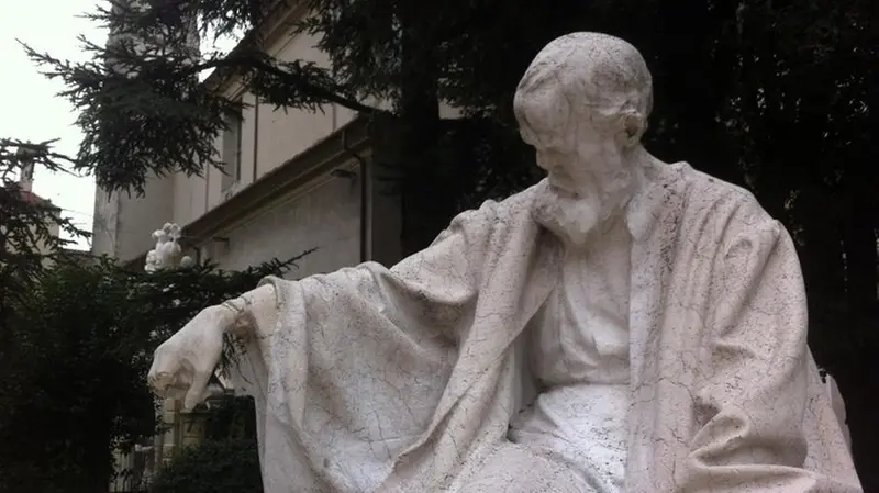 La statua di Niccolò Tartaglia © www.giornaledibrescia.it