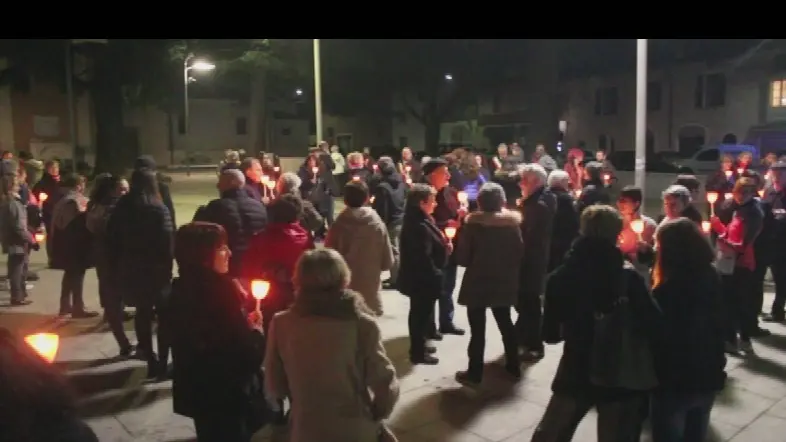 Fiaccolata contro la violenza di genere