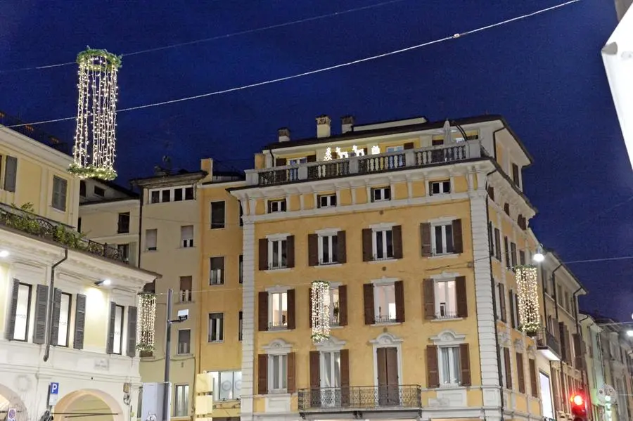 Le luci in corso Zanardelli