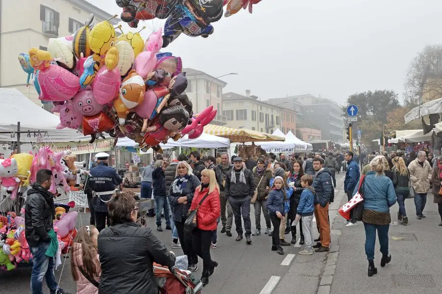 La fiera in via Milano