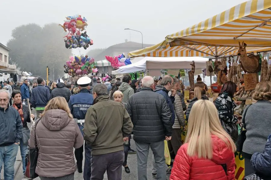 La fiera in via Milano