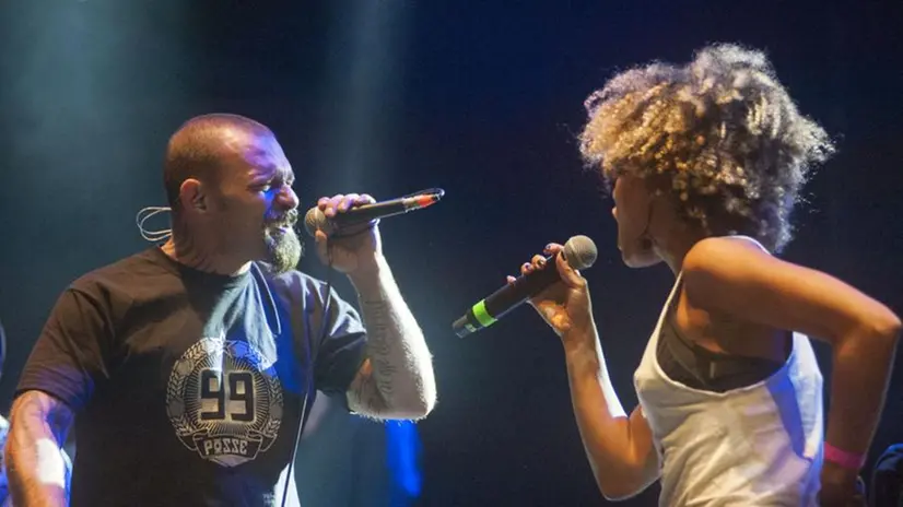 I 99 Posse alla Festa di Radio Onda d'Urto