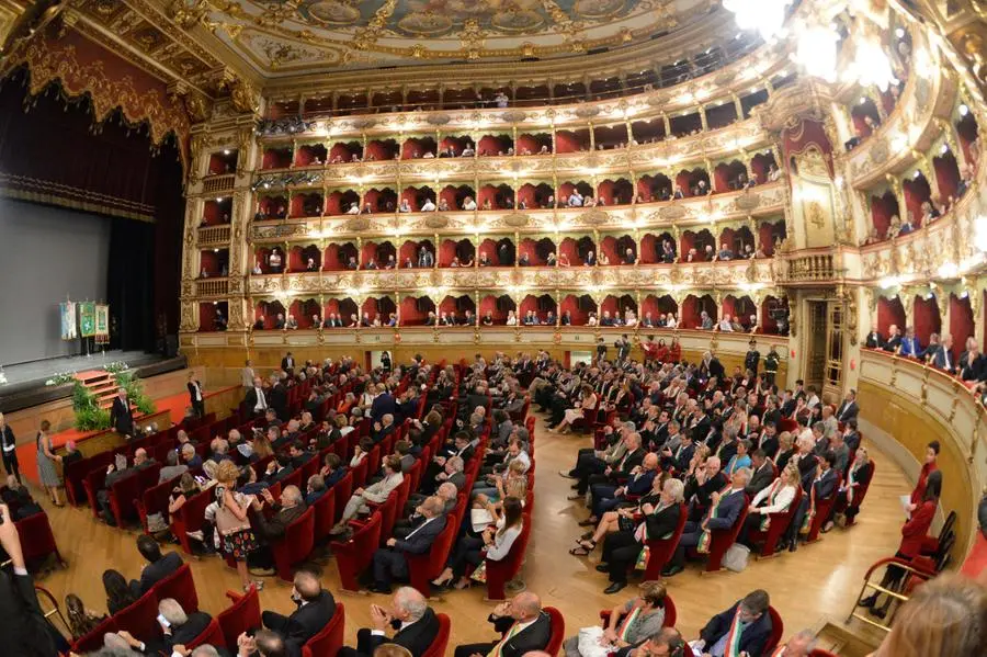 Il presidente Mattarella al teatro Grande