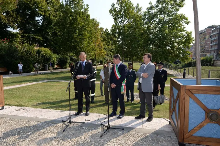 La commemorazione al parco Torri Gemelle