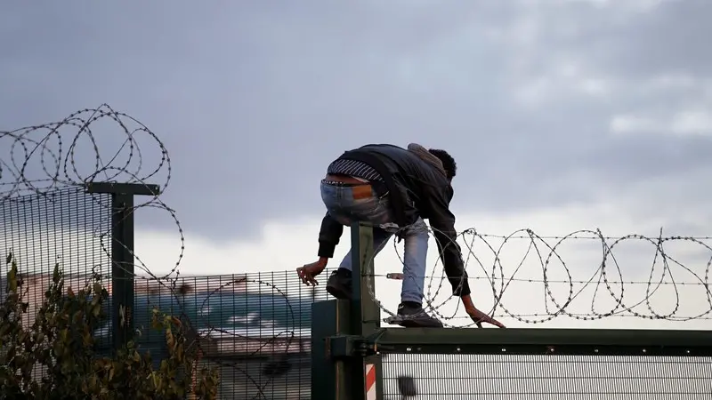 Migranti a Calais