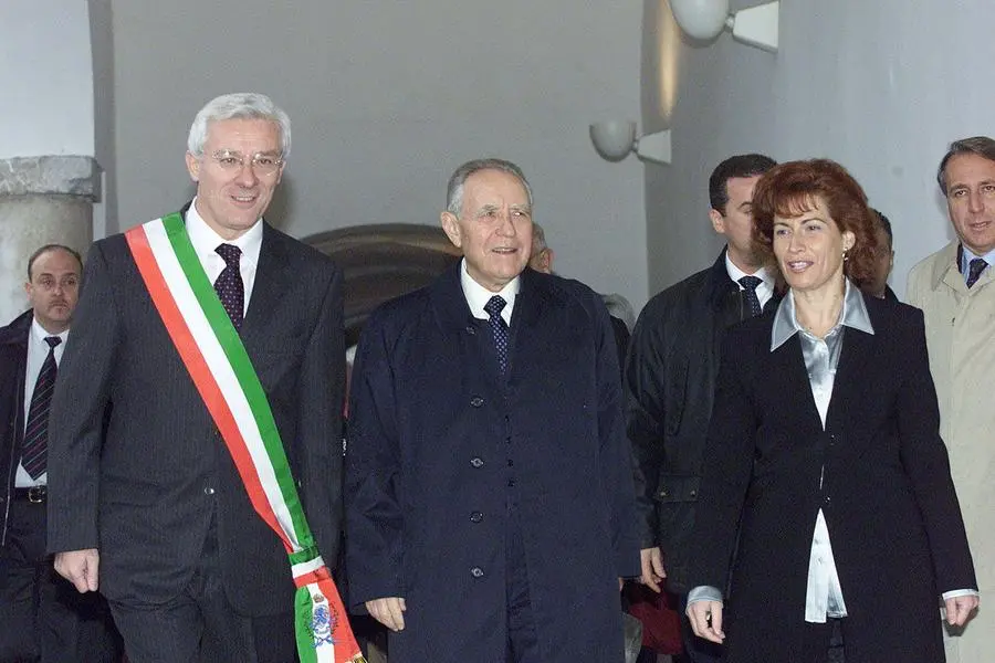 Carlo Azeglio Ciampi in visita a Brescia il 16 novembre del 2000