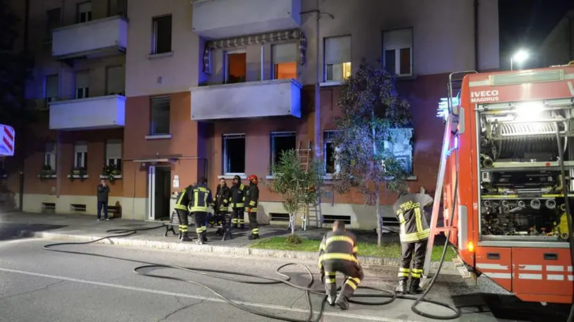Fiamme in un appartamento, paura a Lamarmora