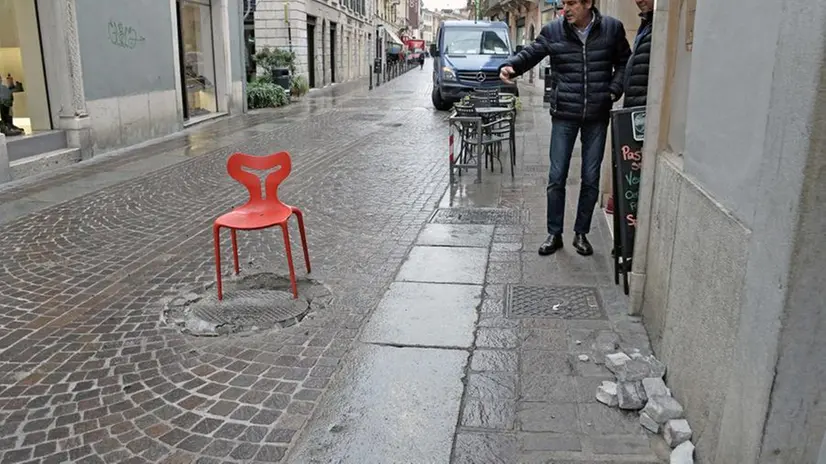 Il tombino di via Magenta