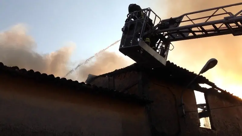 Fiamme e paura a Rampeniga di Gavardo